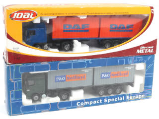 Lot 89 - DIVERS (2)