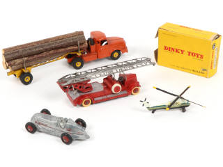 Lot 425 - DINKY TOYS (FRANCE) (4)