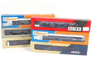 Lot 49 - DIVERS (HO) (6)