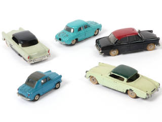 Lot 421 - DINKY TOYS (FRANCE) (5)