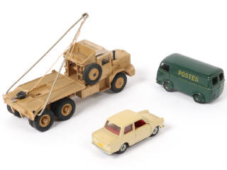 Lot 414 - DINKY TOYS (FRANCE) (3)