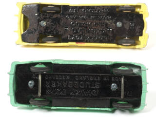 Lot 324 - DINKY TOYS (GB) (2)