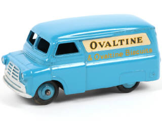 Lot 301 - DINKY TOYS (GB) (1)