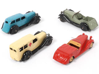 Lot 330 - DINKY TOYS (GB) (4)