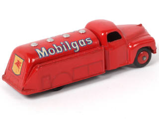 Lot 306 - DINKY TOYS (GB) (1)