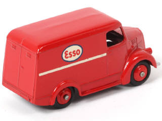 Lot 302 - DINKY TOYS (GB) (1)