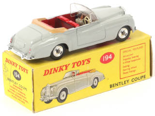 Lot 319 - DINKY TOYS (GB) (1)