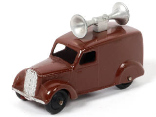 Lot 333 - DINKY TOYS (GB) (1)