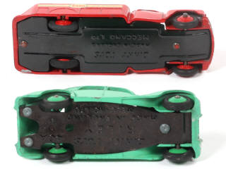 Lot 346 - DINKY TOYS (GB) (2)