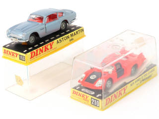 Lot 349 - DINKY TOYS (GB) (2)
