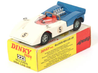 Lot 343 - DINKY TOYS (GB) (1)