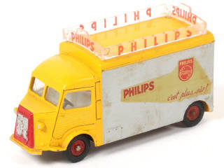 Lot 370 - DINKY TOYS (FRANCE) (1)