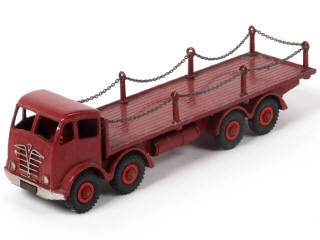 Lot 335 - DINKY TOYS (GB) (1)