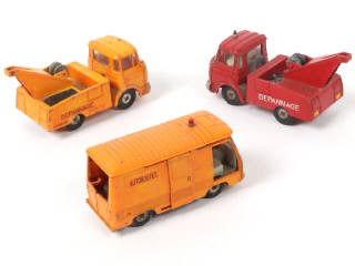 Lot 386 - DINKY TOYS (FRANCE) (3)