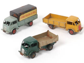 Lot 385 - DINKY TOYS (FRANCE) (3)