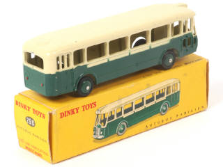 Lot 378 - DINKY TOYS (FRANCE) (1)