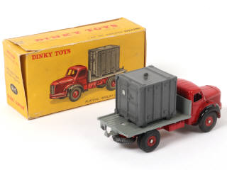 Lot 377 - DINKY TOYS (FRANCE) (1)
