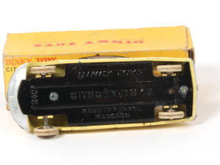 Lot 376 - DINKY TOYS (FRANCE) (1)