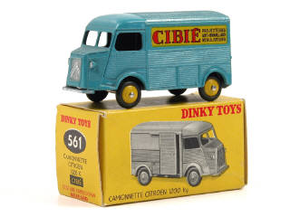 Lot 829 - DINKY TOYS (FRANCE) (1)