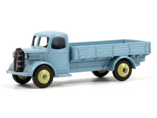 Lot 715 - DINKY TOYS GB (1)