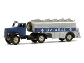 Lot 648 - MÄRKLIN (GERMANY) (1)