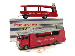 Lot 528 - DINKY TOYS (GB) (2)