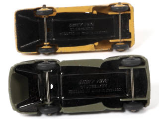 Lot 234 - DINKY TOYS (GB) (2)