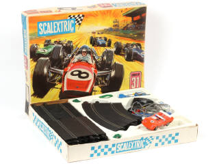 Lot 15 - SCALEXTRIC (GB) (1)
