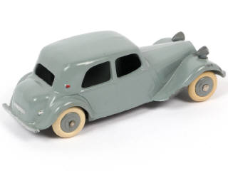 Lot 287 - DINKY TOYS (FRANCE) (1)