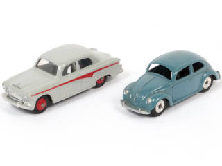 Lot 247 - DINKY TOYS (GB) (2)