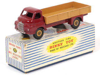 Lot 221 - DINKY TOYS (GB) (1)