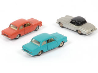 Lot 336 - DINKY TOYS (FRANCE) (3)