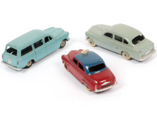 Lot 337 - DINKY TOYS (FRANCE) (3)