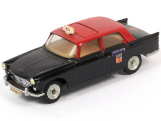Lot 291 - DINKY TOYS (FRANCE) (1)