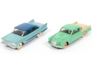 Lot 238 - DINKY TOYS (GB) (2)