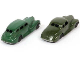 Lot 231 - DINKY TOYS (GB) (2)
