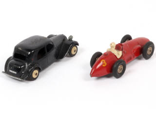Lot 319 - DINKY TOYS (FRANCE) (2)