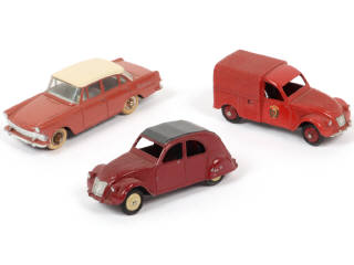 Lot 338 - DINKY TOYS (FRANCE) (3)