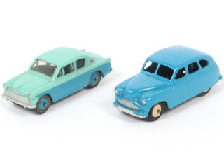 Lot 246 - DINKY TOYS (GB) (2)