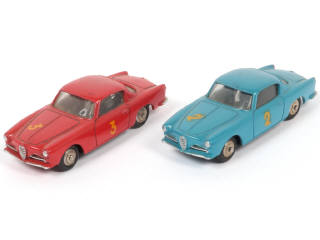 Lot 329 - DINKY TOYS (FRANCE) (2)