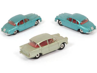 Lot 260 - DINKY TOYS (GB) (3)