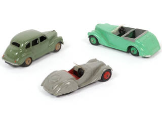 Lot 262 - DINKY TOYS (GB) (3)