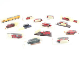Lot 56 - DIVERS (HO) (14)
