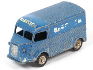 Lot 308 - DINKY TOYS (FRANCE) (1)