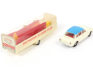 Lot 203 - DINKY TOYS (GB) (1)