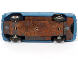 Lot 295 - DINKY TOYS (FRANCE) (1)