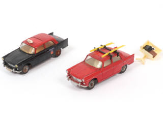 Lot 324 - DINKY TOYS (FRANCE) (2)