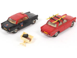 Lot 324 - DINKY TOYS (FRANCE) (2)