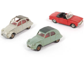 Lot 340 - DINKY TOYS (FRANCE) (3)
