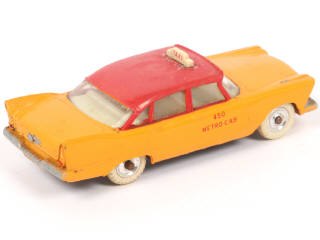 Lot 201 - DINKY TOYS (GB) (1)